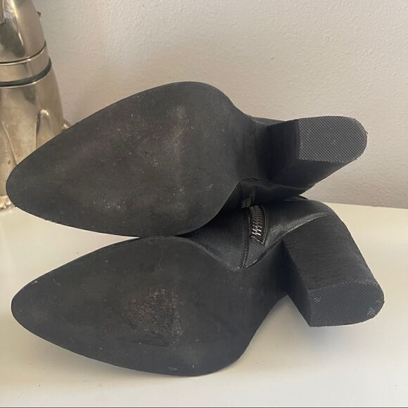 Joe’s Jeans - Addison Boot - Picture 2 of 6